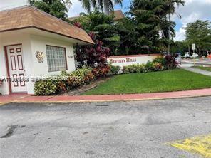 CORNER UNIT IN A 55+ GATED COMMUNITY, 2/2 WITH GARDEN VIEW, CENTRAL A/C, TILE AND CARPET FLOORS, CLOSE TO SHOPPING, MAJOR HIGHWAYS, HOSPITALS AND RESTAURANTS. COMMUNITY POOL,  CLUB HOUSE AND GYM. OWNER FINANCING AVAILABLE WITH 30% DOWN.