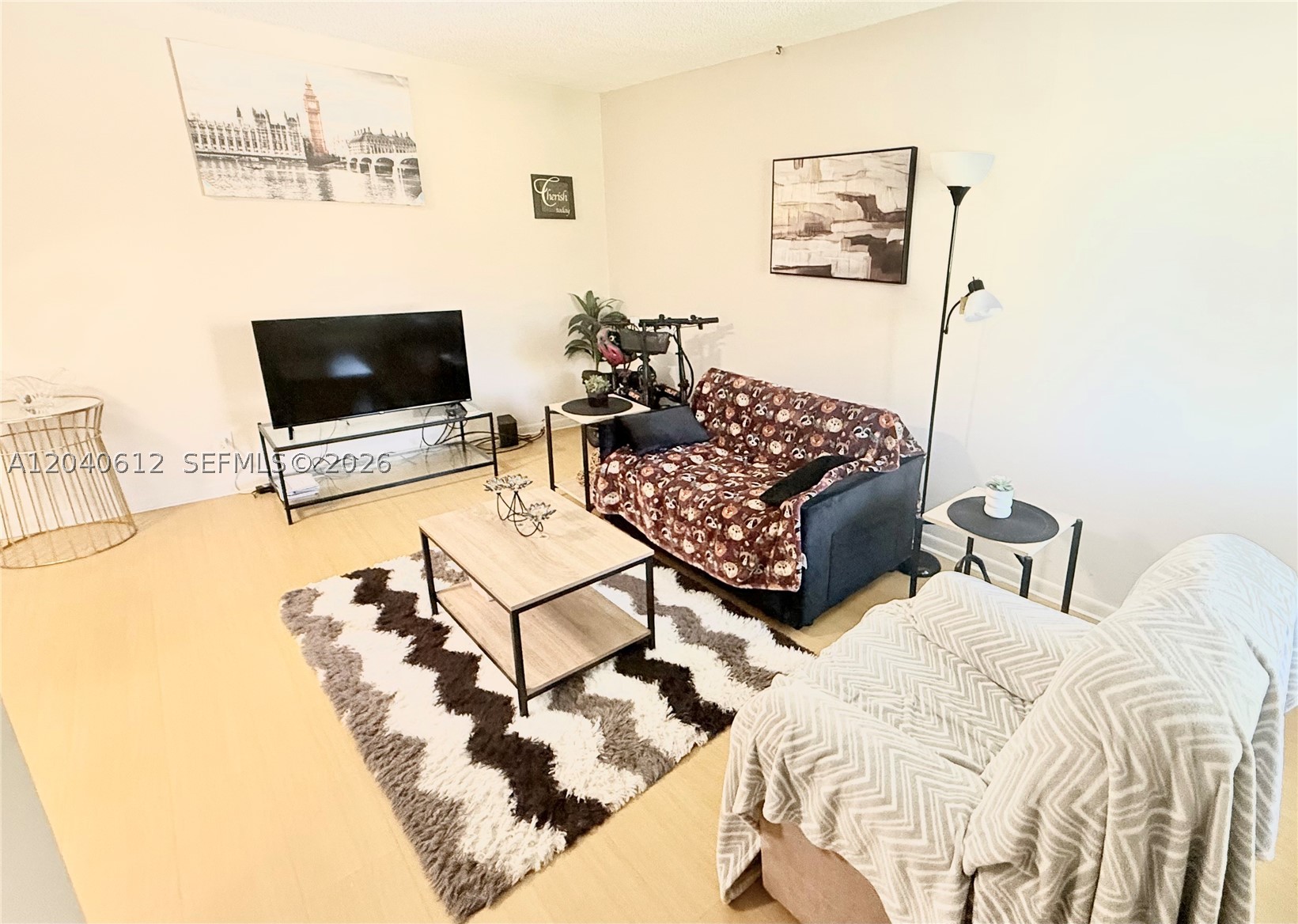 WARRENTON HOUSE CONDO - Residential