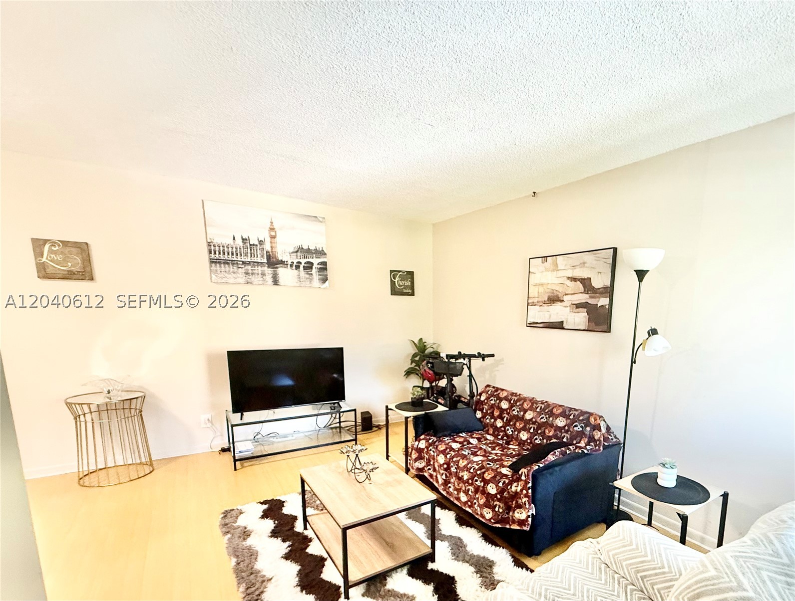 WARRENTON HOUSE CONDO - Residential