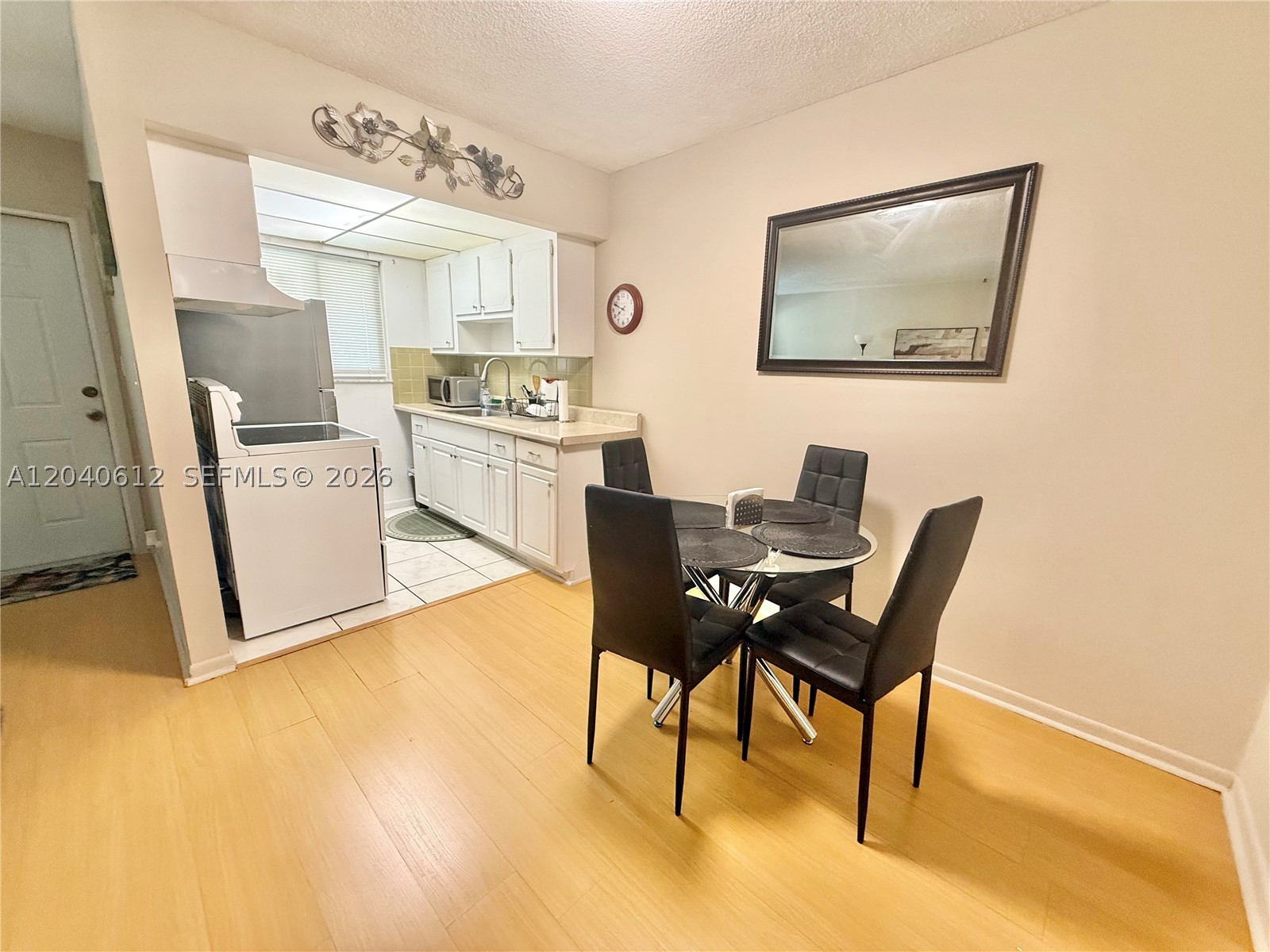 WARRENTON HOUSE CONDO - Residential