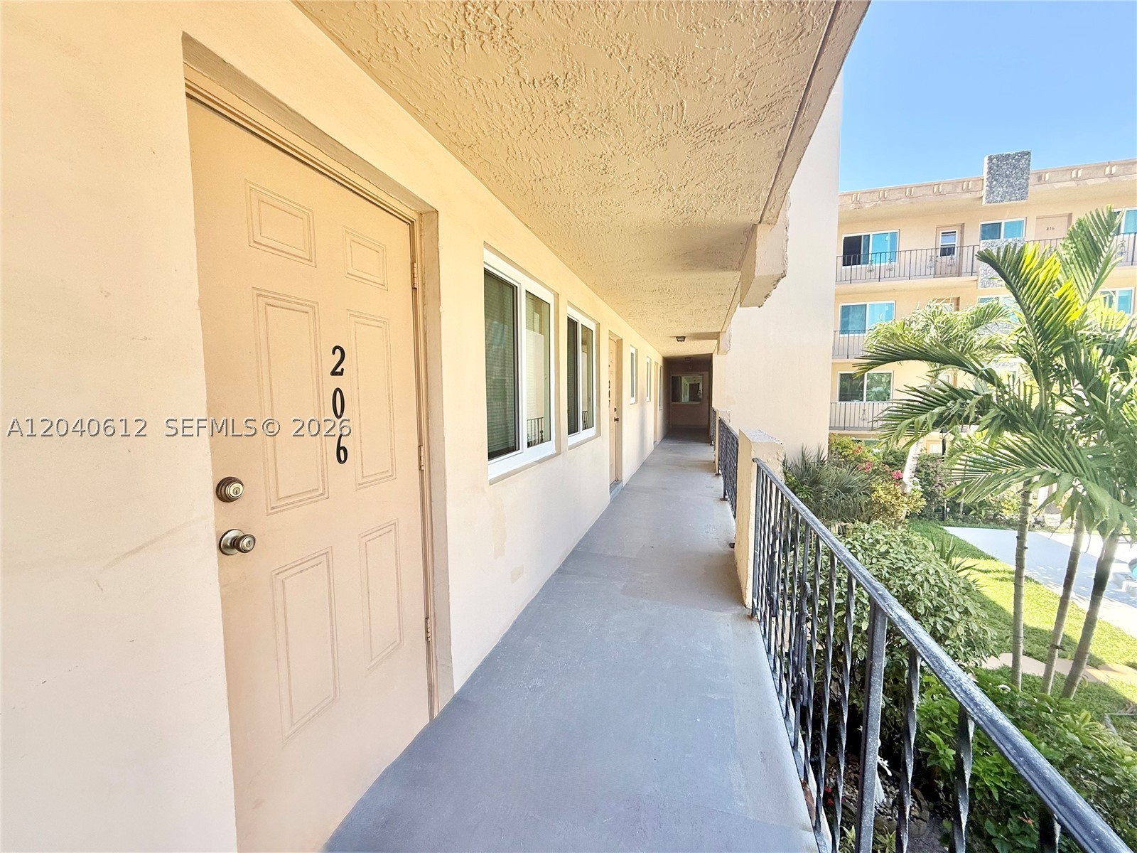 WARRENTON HOUSE CONDO - Residential