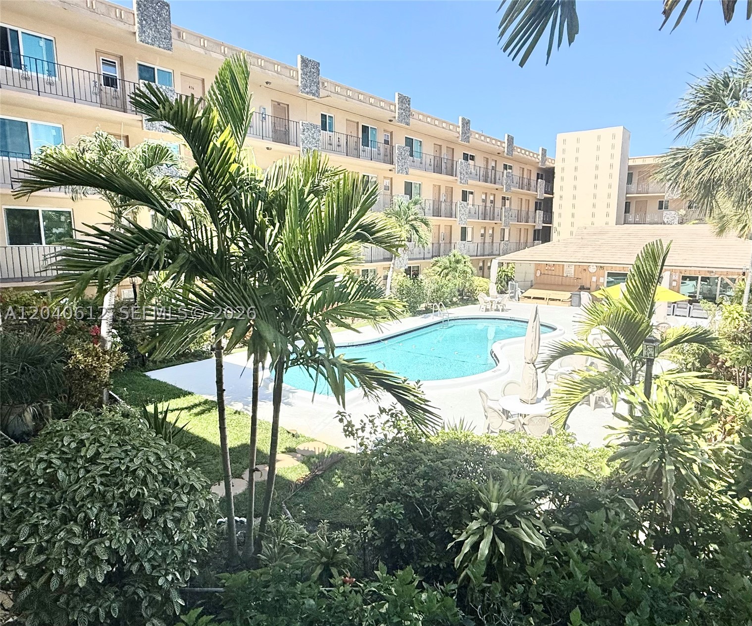 WARRENTON HOUSE CONDO - Residential