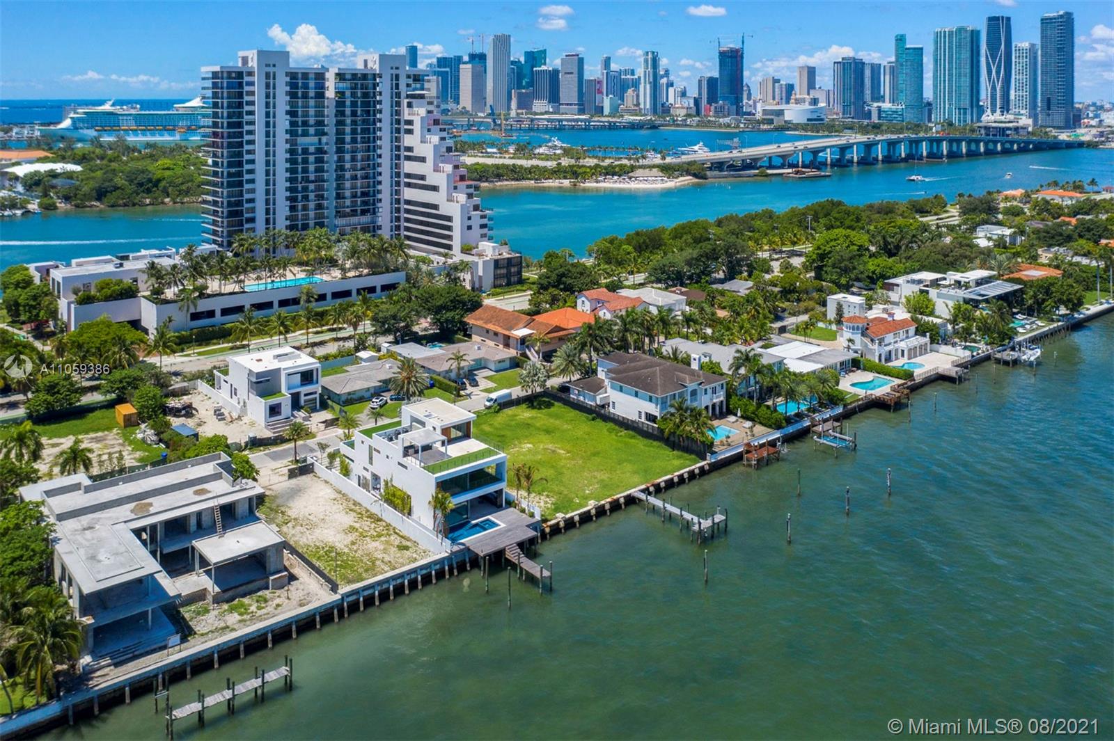 Leeward Cove Venetian Isle - Land