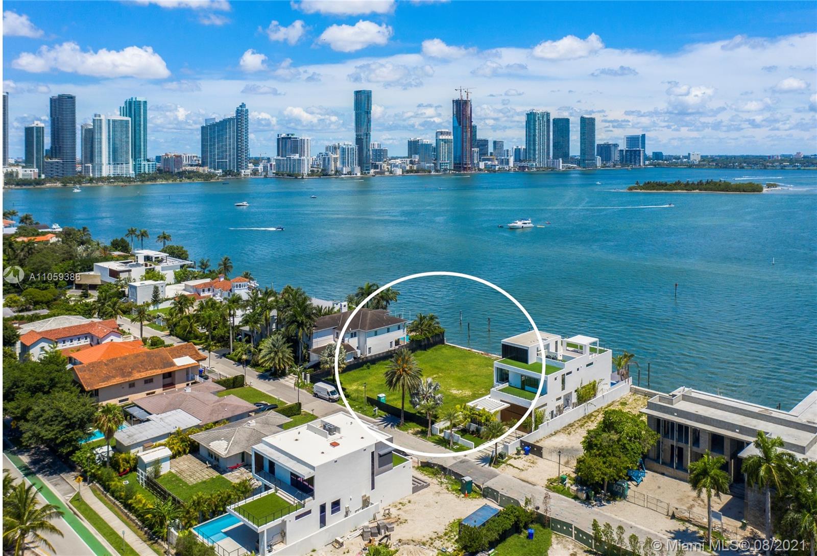 Leeward Cove Venetian Isle - Land