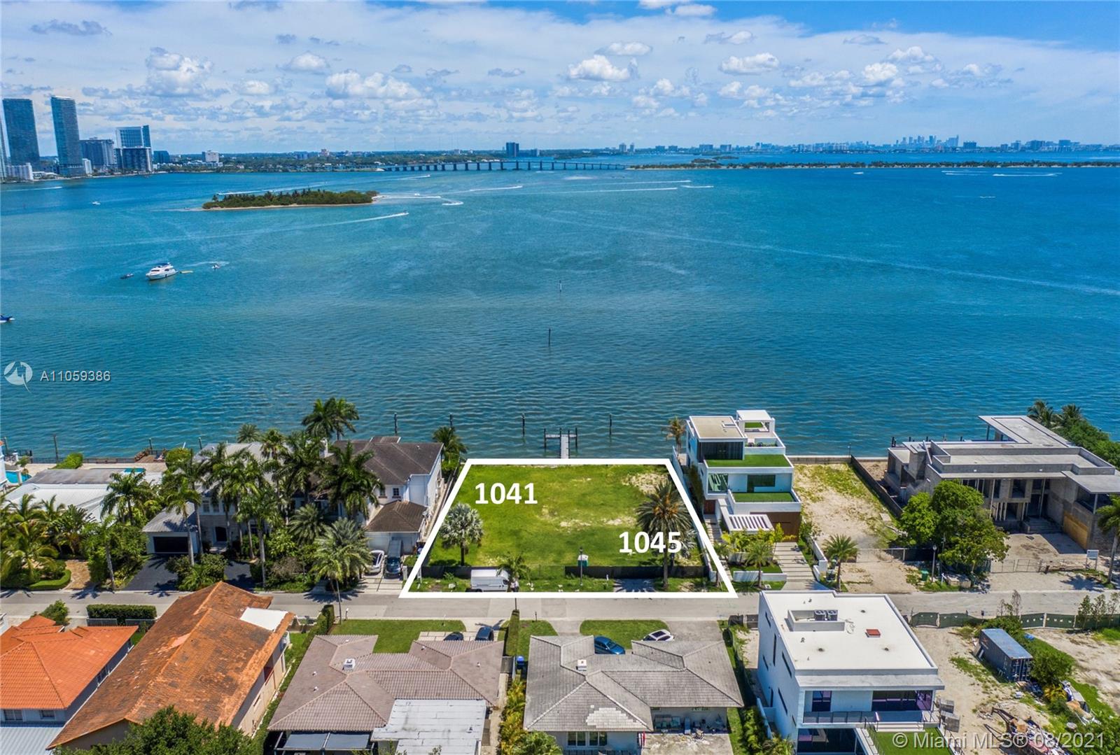 Leeward Cove Venetian Isle - Land