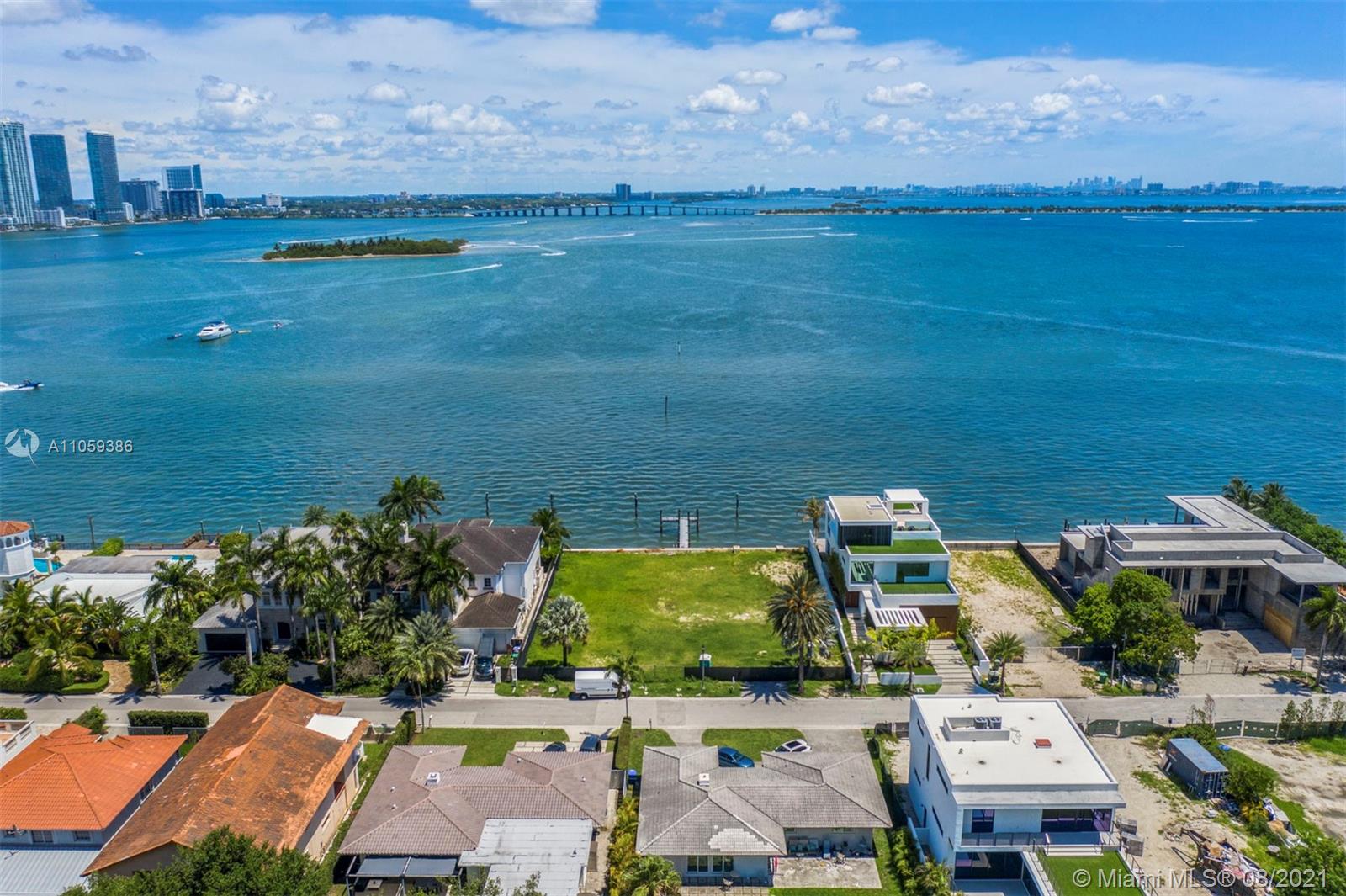 Leeward Cove Venetian Isle - Land