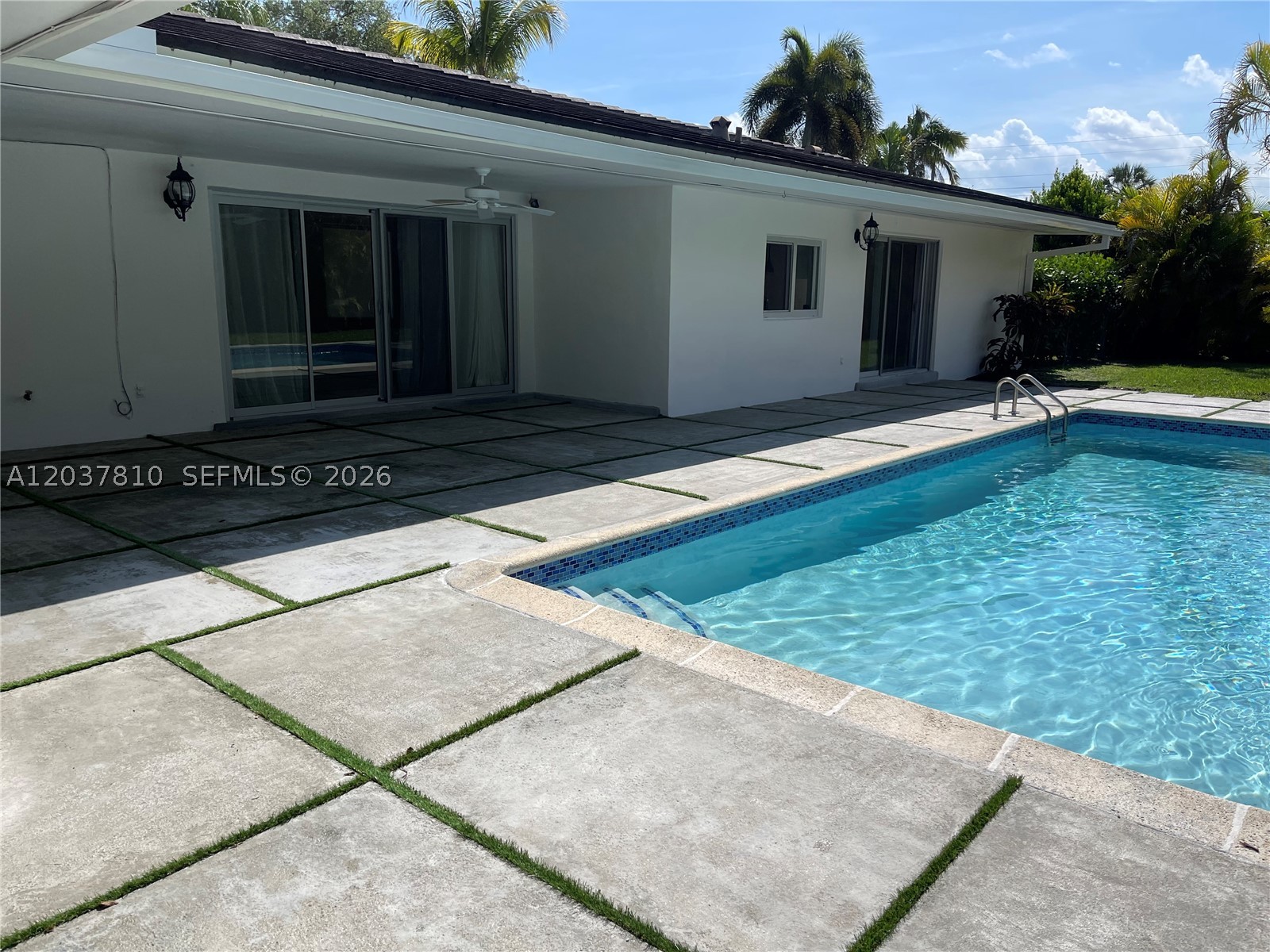 MONTGOMERY EAST SEC 1 - Residential Lease