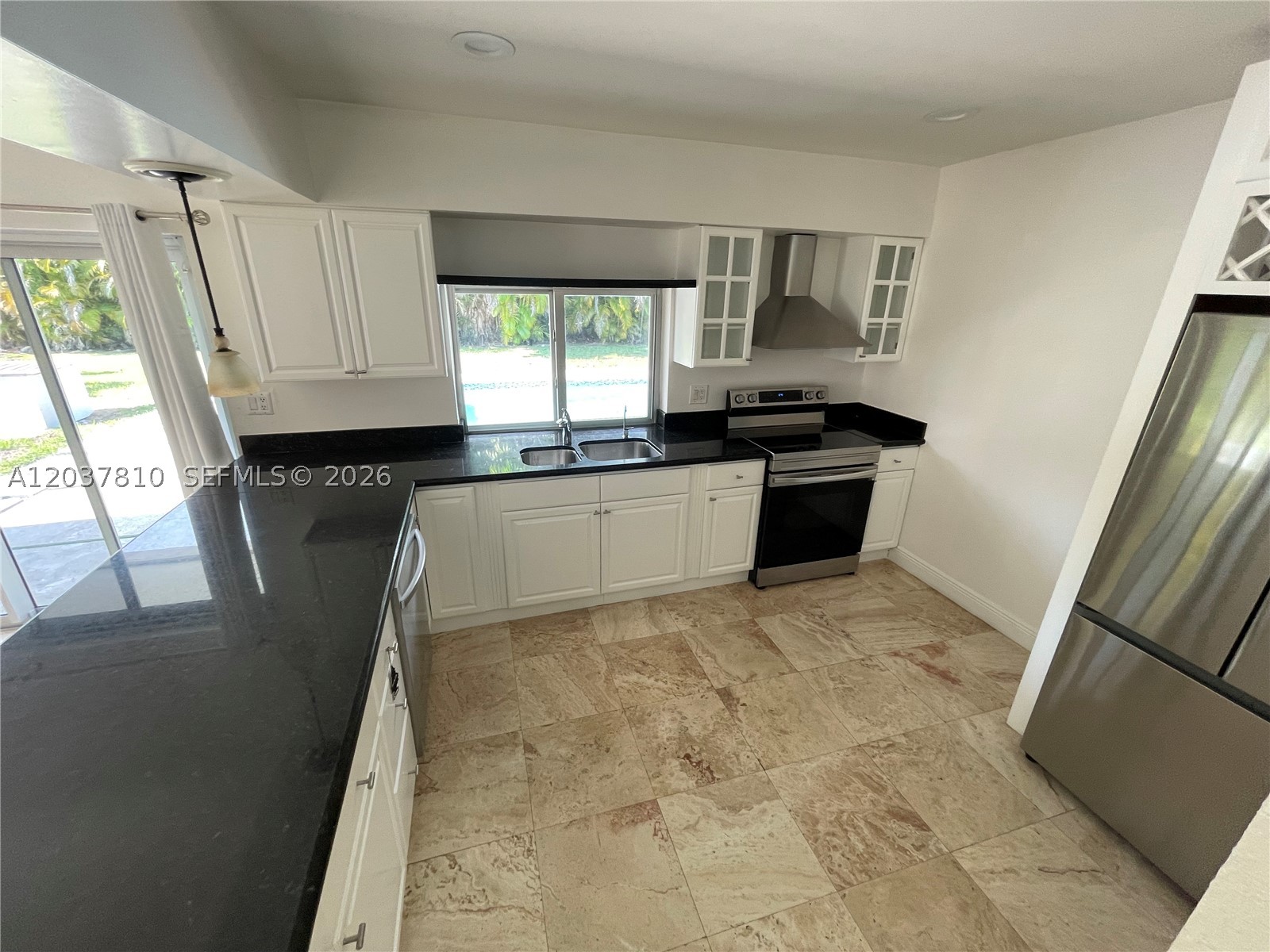 MONTGOMERY EAST SEC 1 - Residential Lease