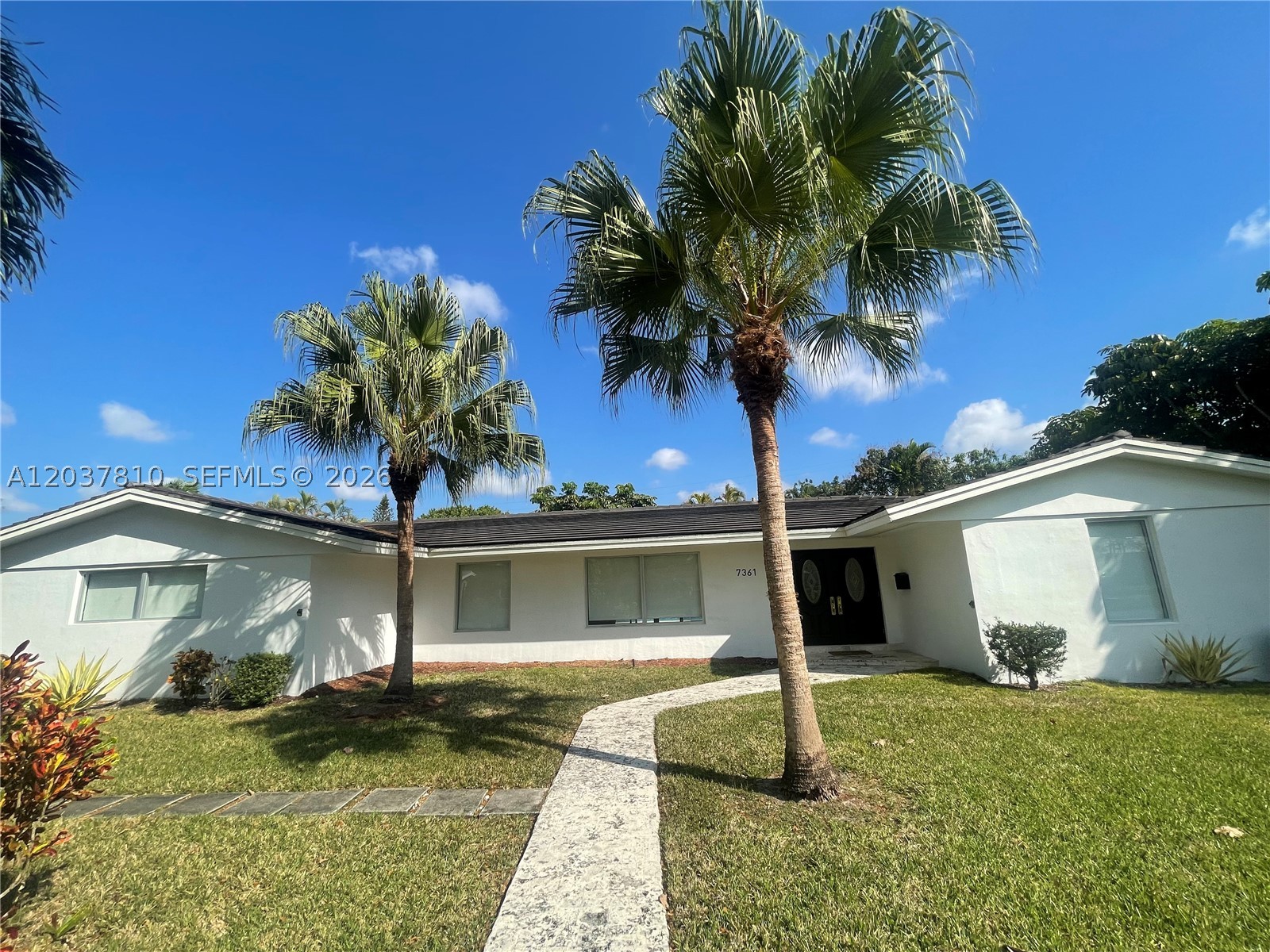 MONTGOMERY EAST SEC 1 - Residential Lease