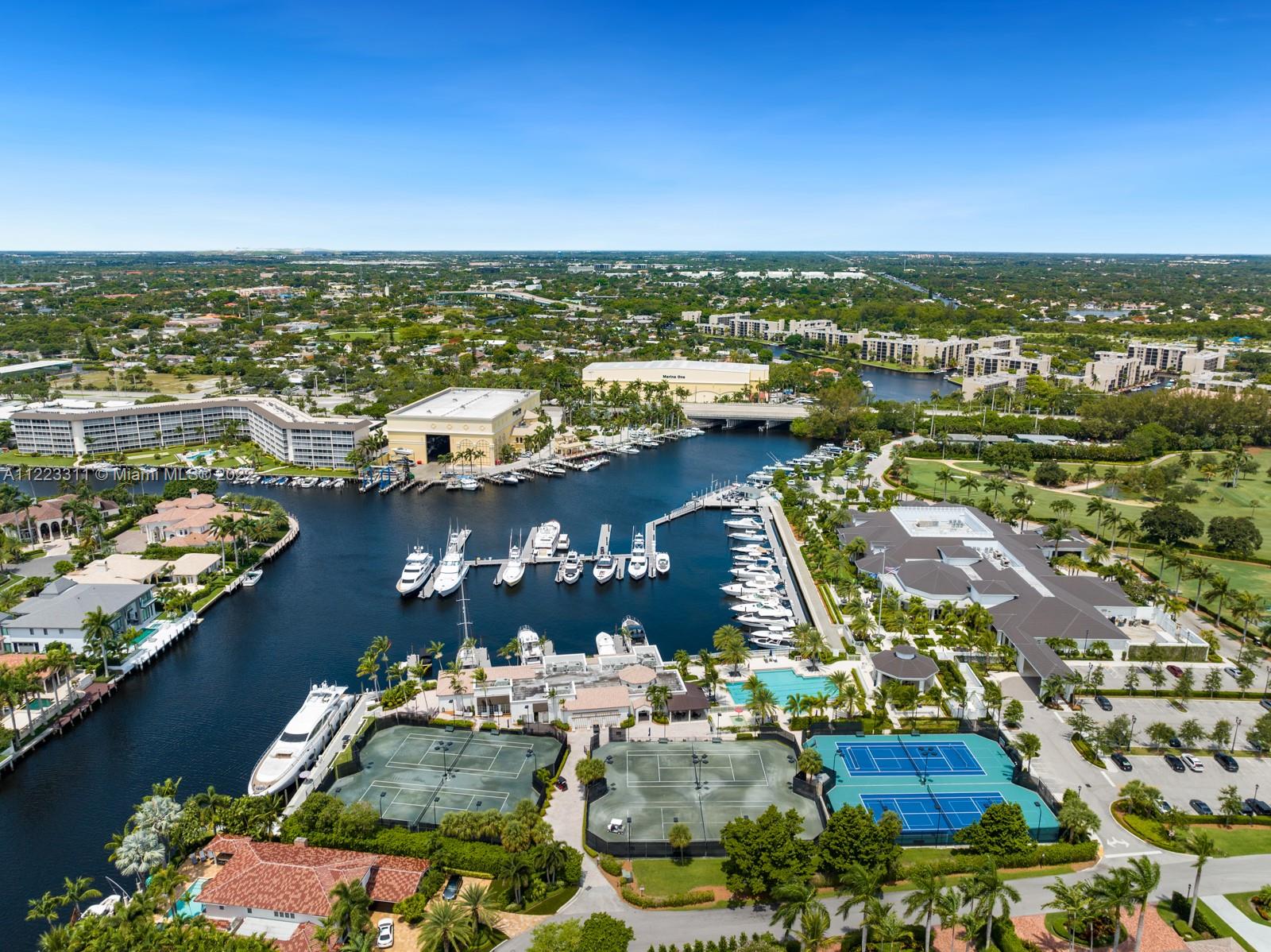 ROYAL PALM YACHT & COUNTR - Residential