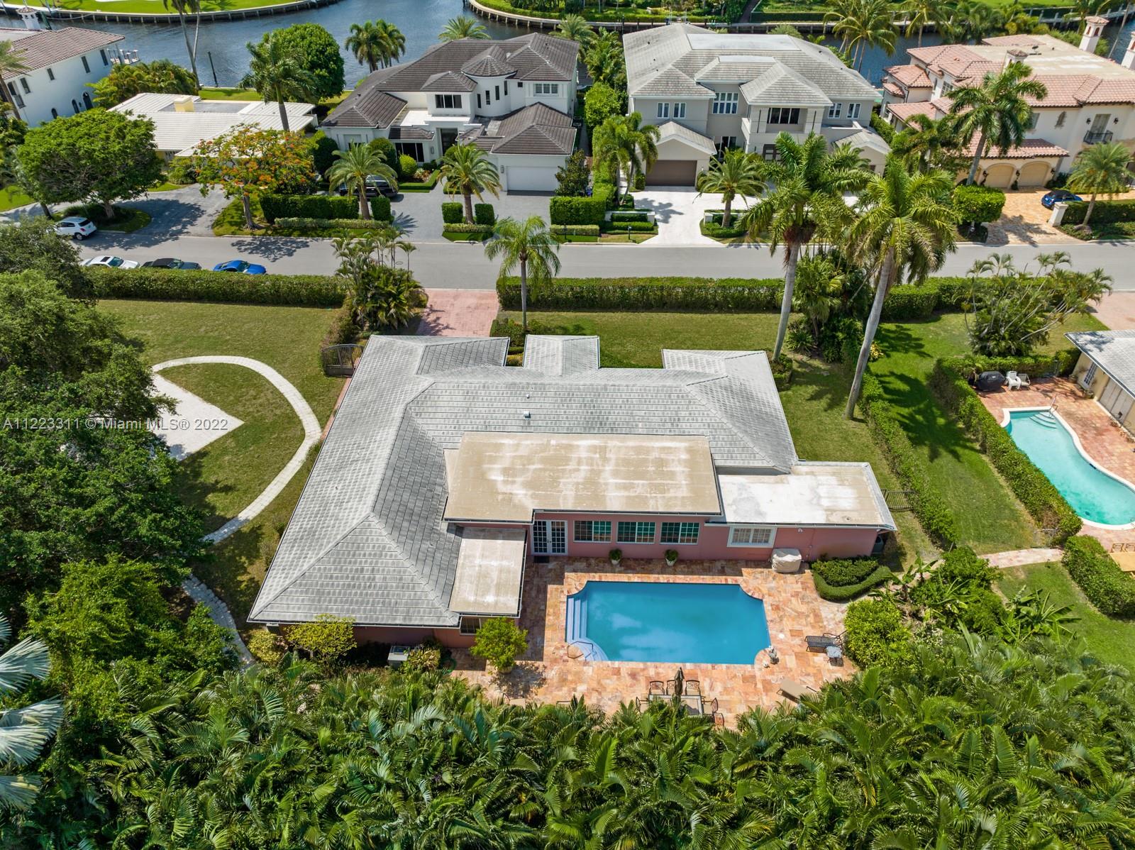 ROYAL PALM YACHT & COUNTR - Residential