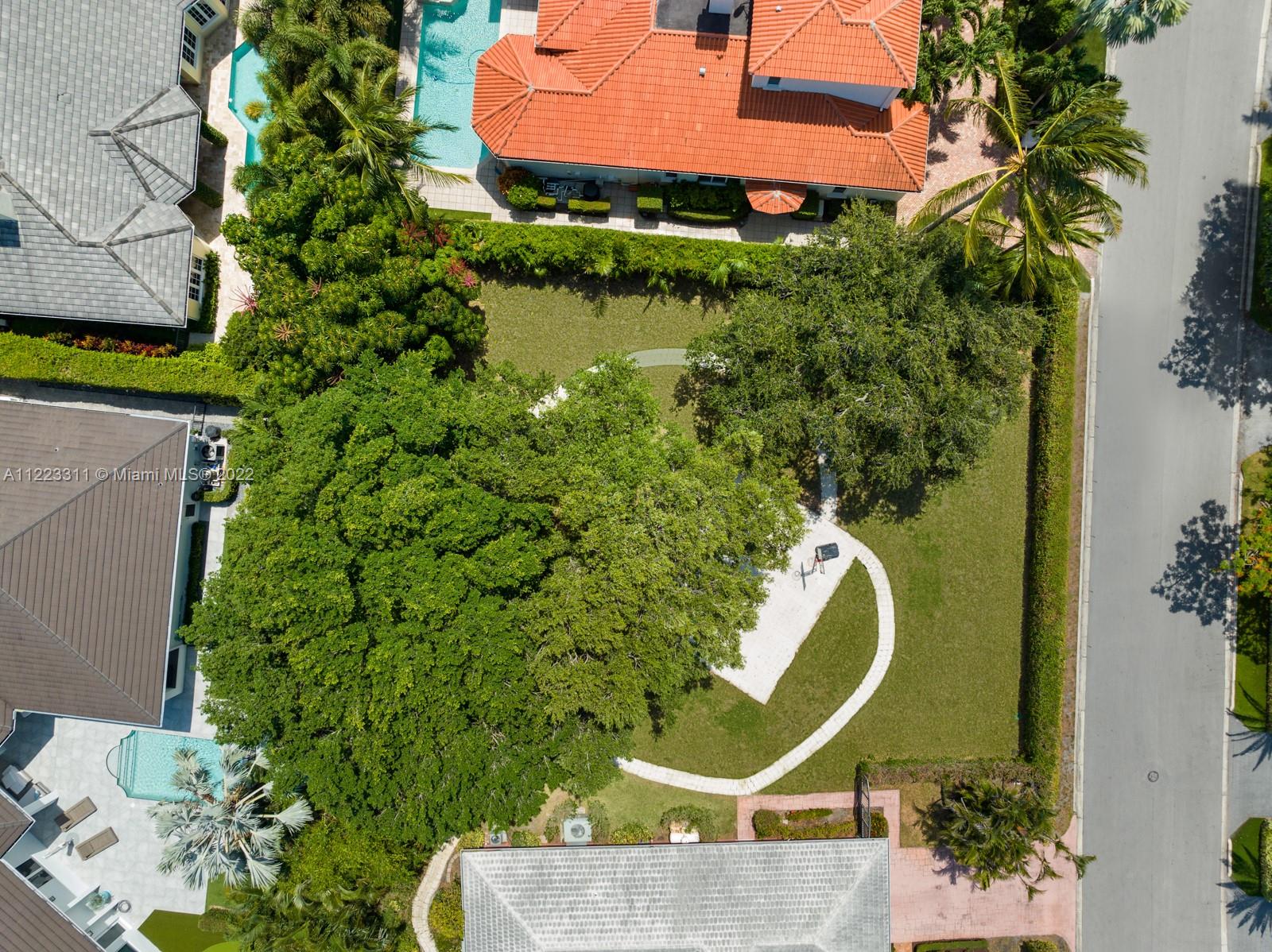 ROYAL PALM YACHT & COUNTR - Residential