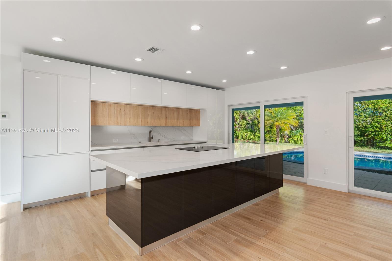 GARDEN MNR - Residential Lease