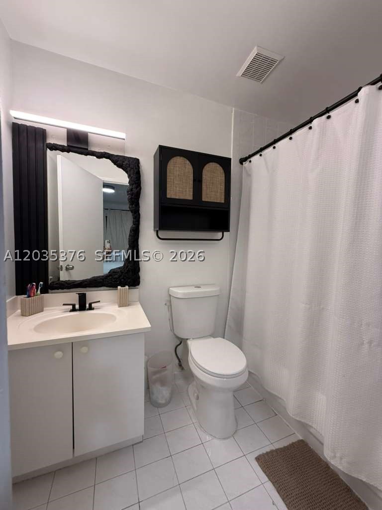 CHATEAUBLEAU VILLAS AT MI - Residential Lease