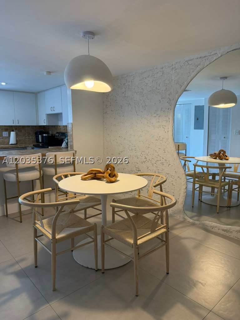 CHATEAUBLEAU VILLAS AT MI - Residential Lease