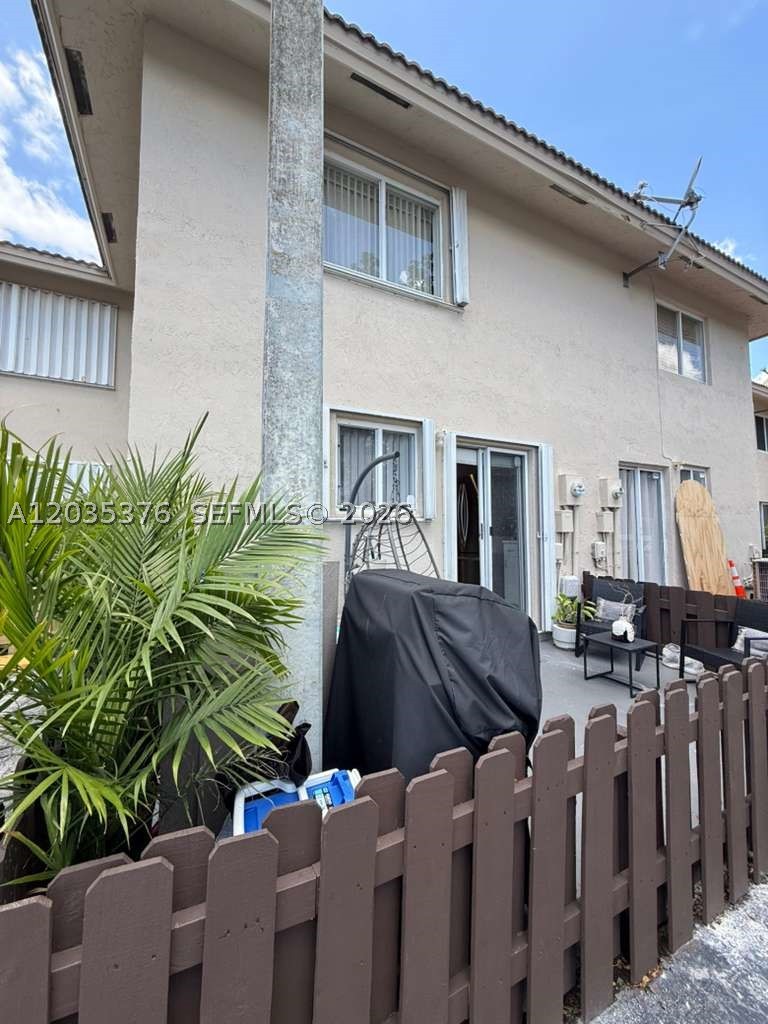 CHATEAUBLEAU VILLAS AT MI - Residential Lease