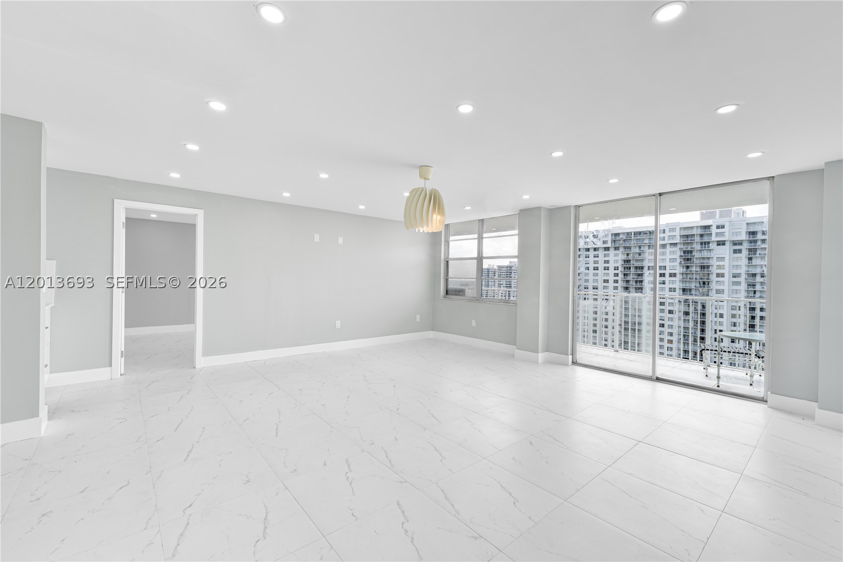 ADMIRALS PORT CONDO-EAST - Residential