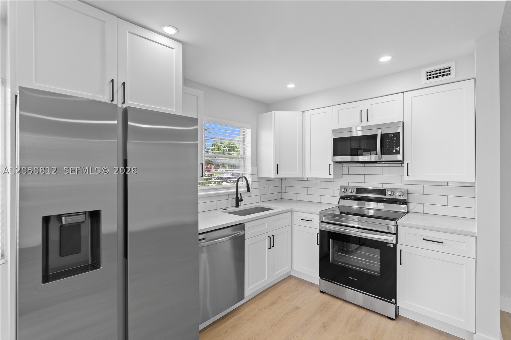 OAKRIDGE N CONDO - Residential