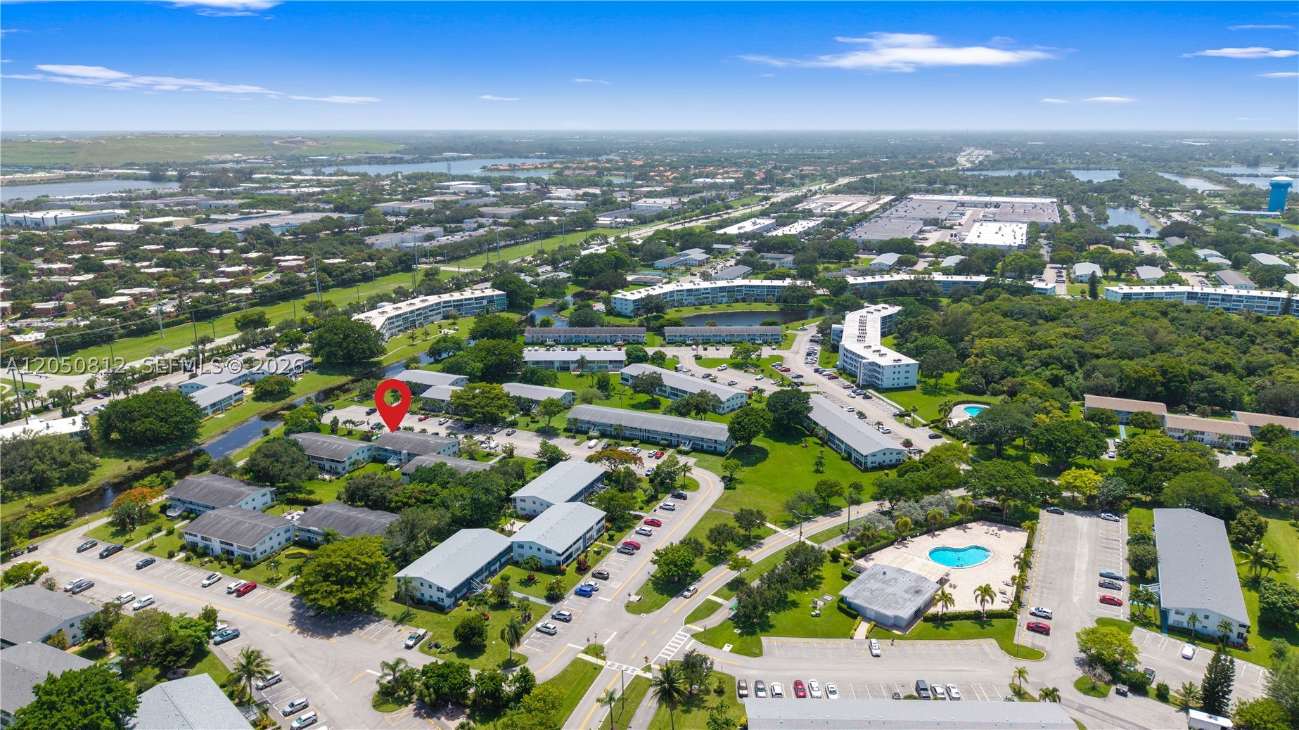 OAKRIDGE N CONDO - Residential
