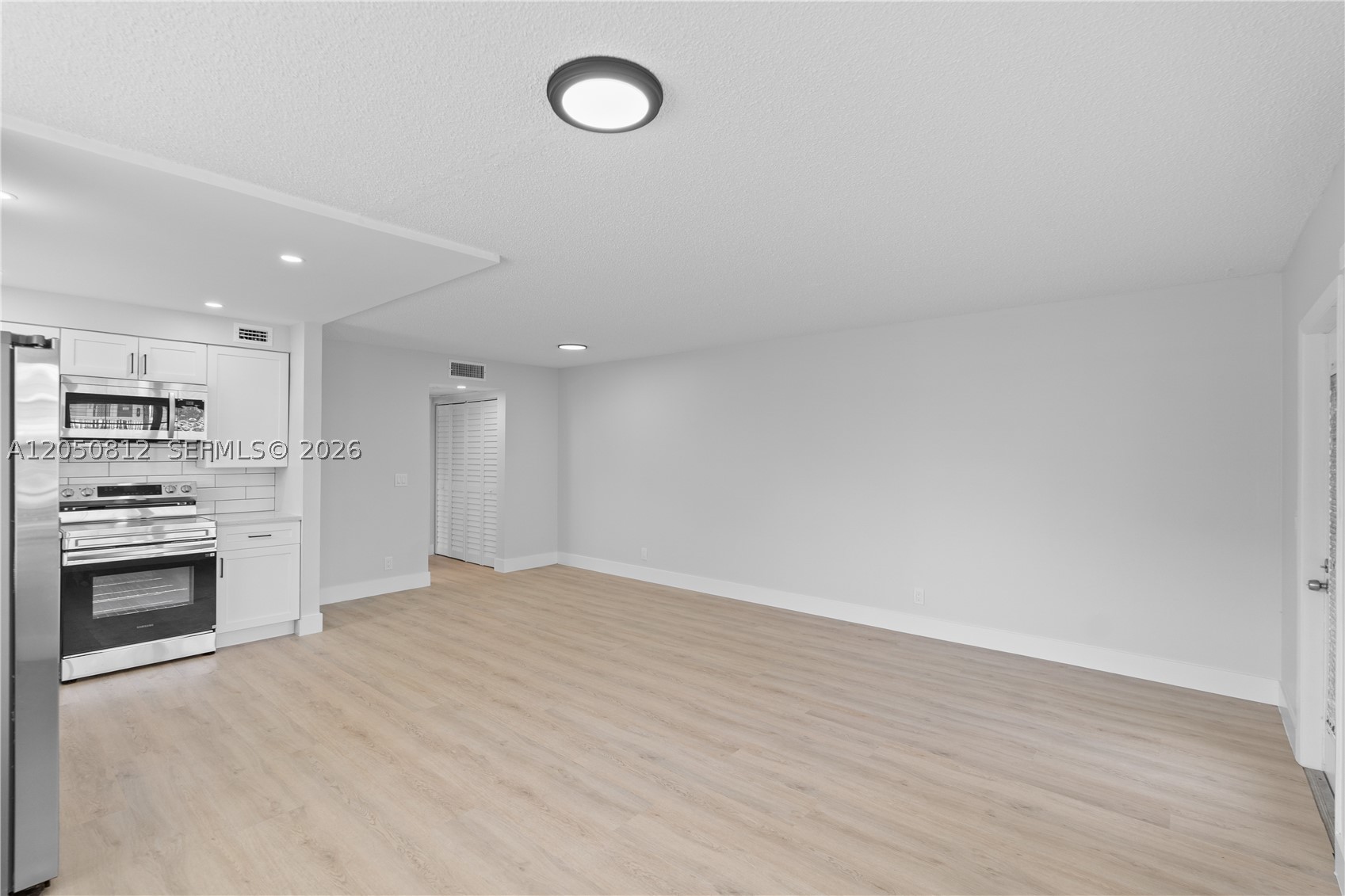 OAKRIDGE N CONDO - Residential