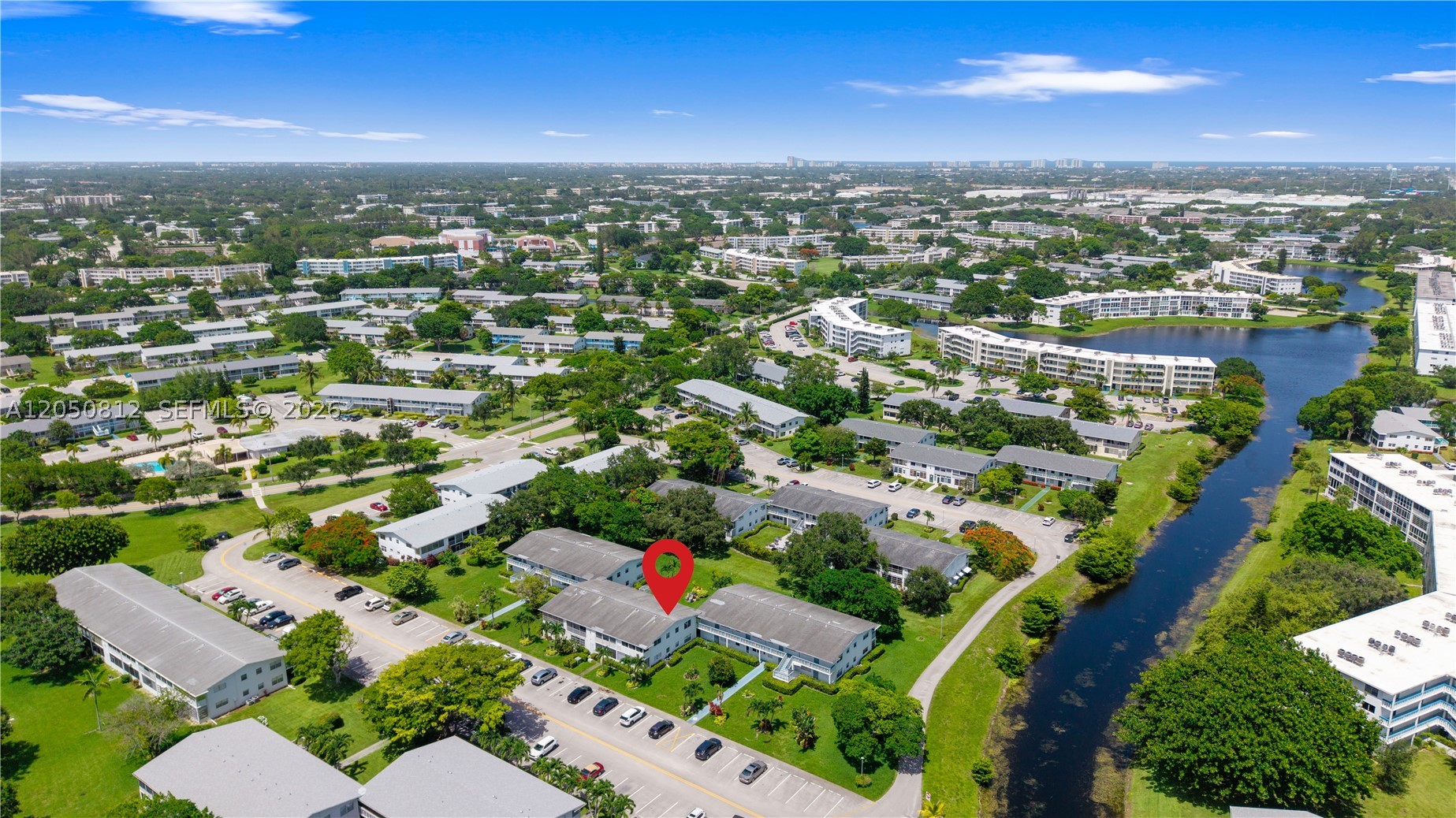 OAKRIDGE N CONDO - Residential