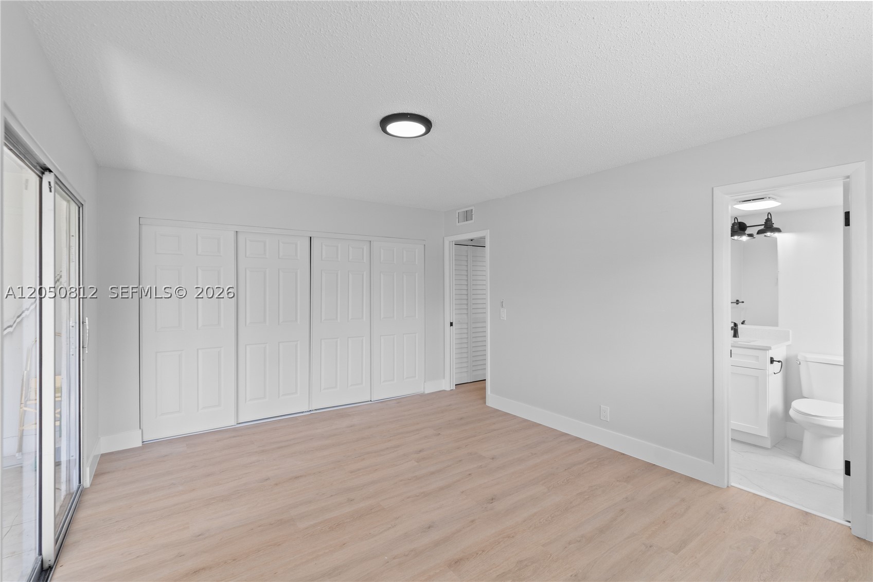 OAKRIDGE N CONDO - Residential