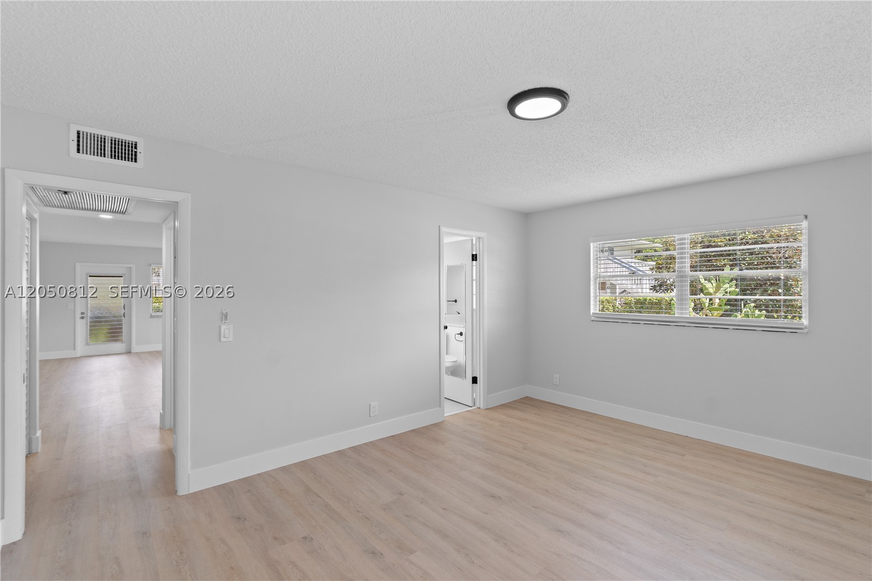 OAKRIDGE N CONDO - Residential