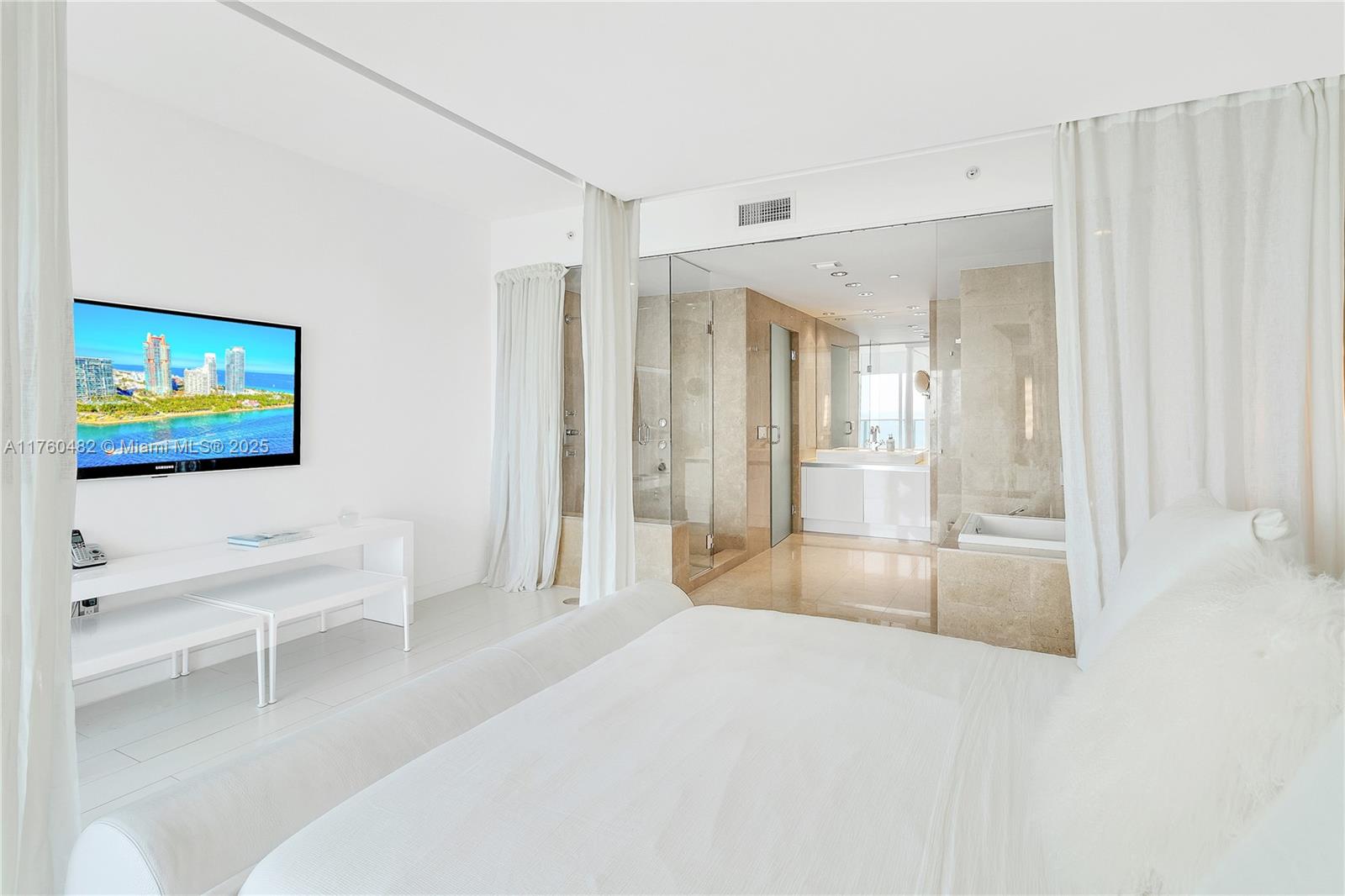 THE CARIBBEAN CONDO - Residential