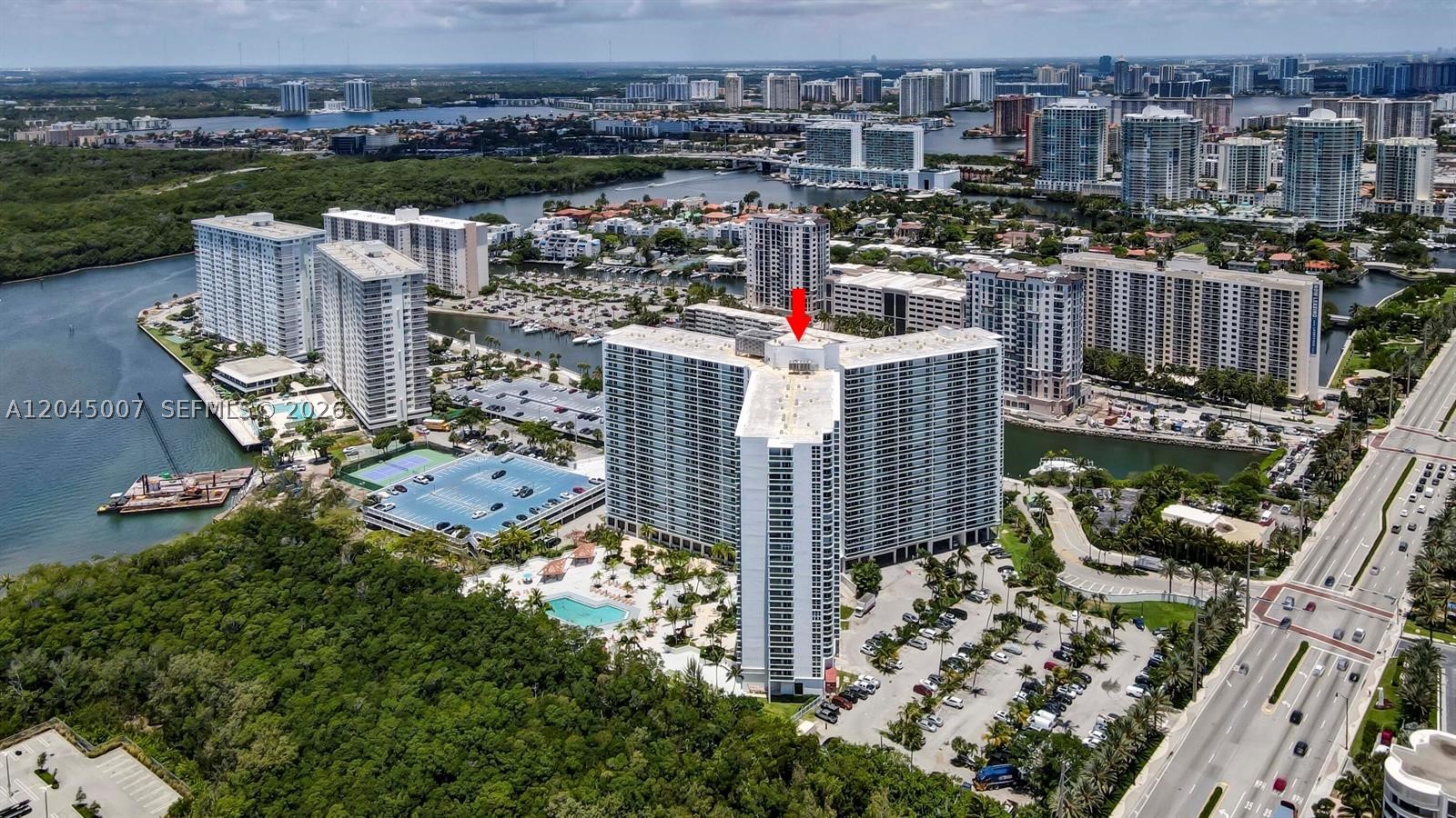 ARLEN HOUSE EAST CONDO - Residential
