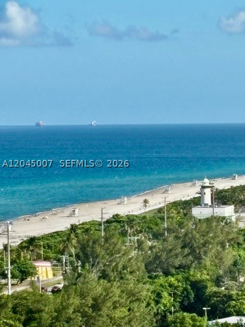 ARLEN HOUSE EAST CONDO - Residential