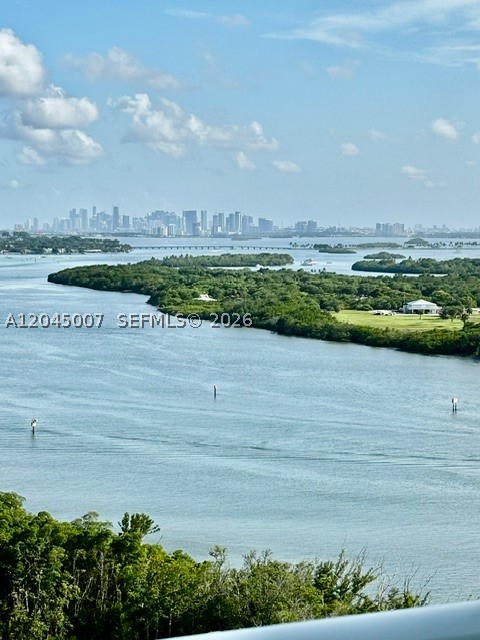 ARLEN HOUSE EAST CONDO - Residential