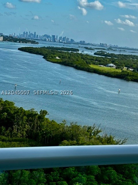 ARLEN HOUSE EAST CONDO - Residential