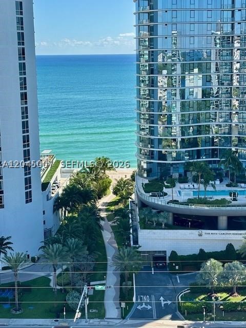 ARLEN HOUSE EAST CONDO - Residential