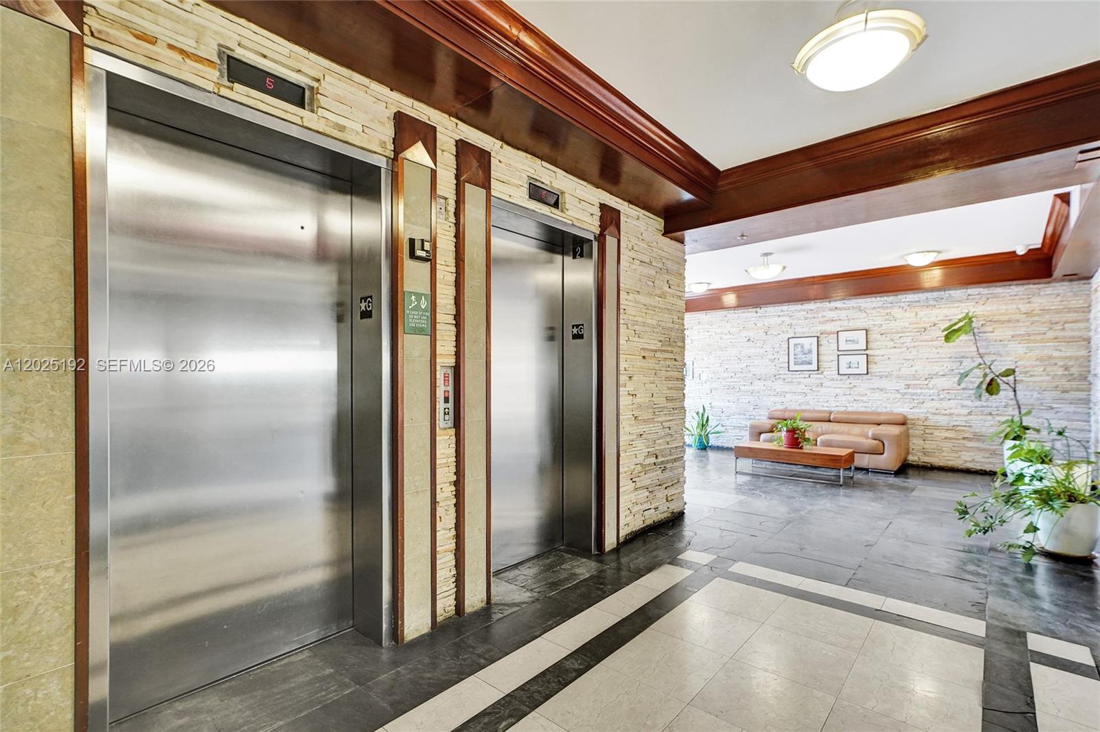 BAYVIEW CONDO AT NORTH BA - Residential