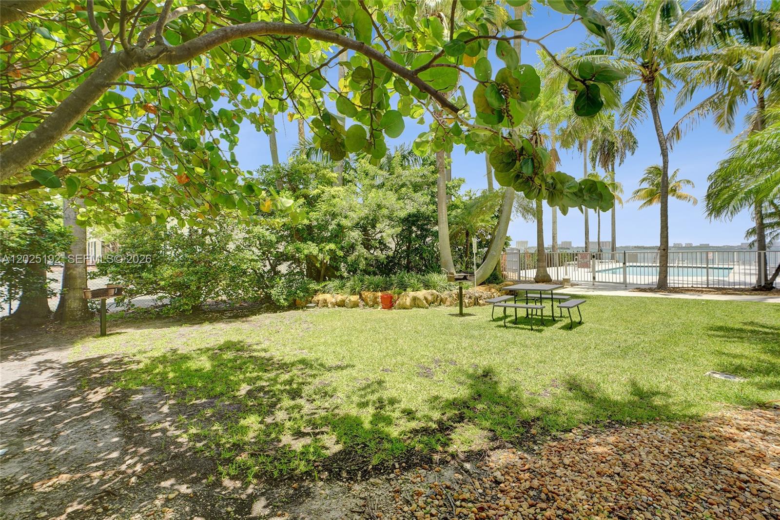 BAYVIEW CONDO AT NORTH BA - Residential