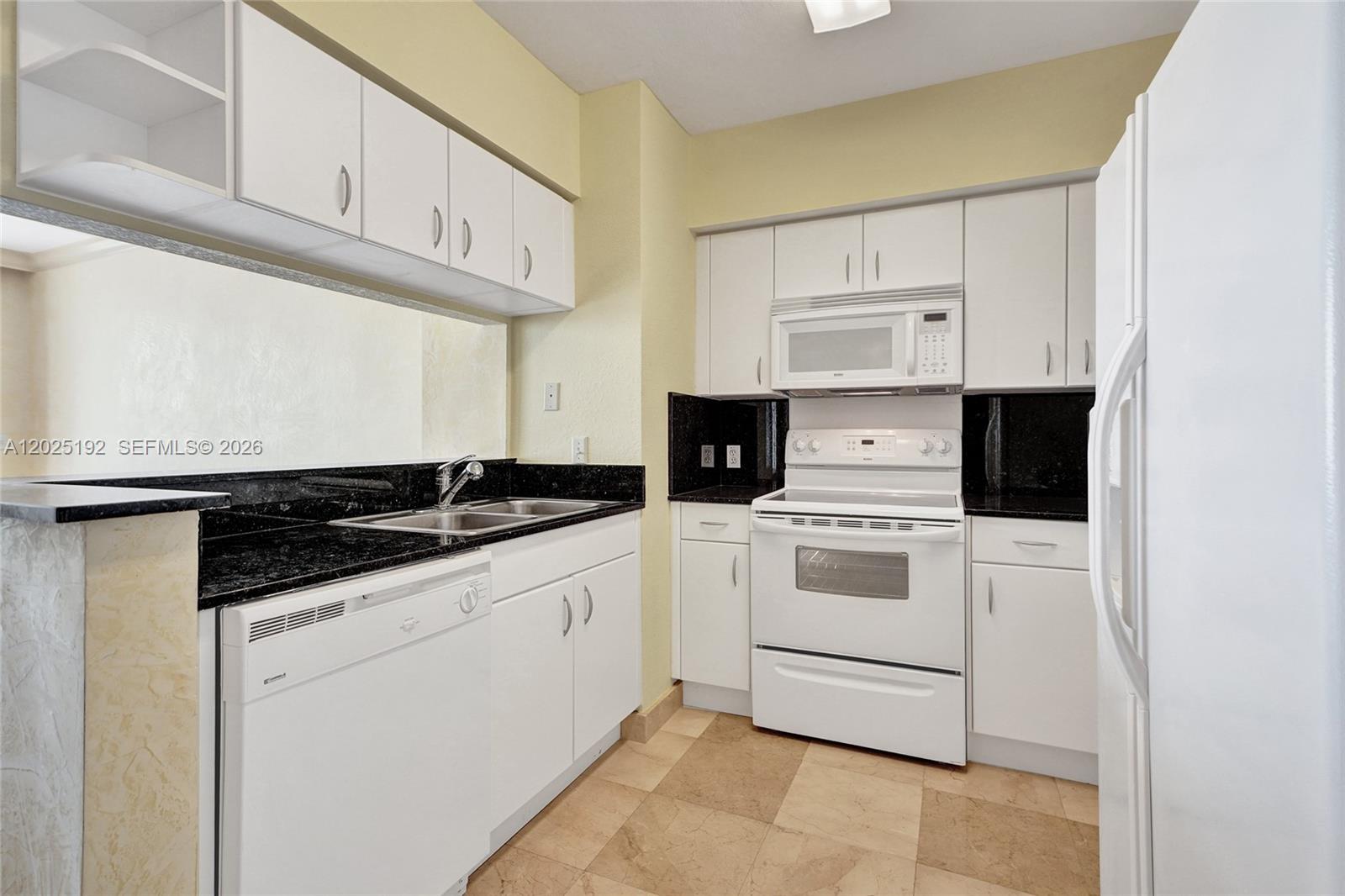 BAYVIEW CONDO AT NORTH BA - Residential