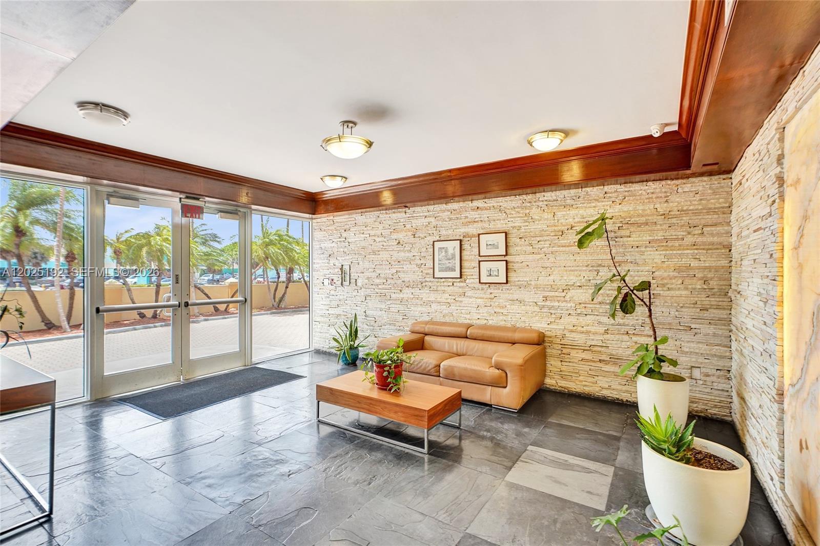 BAYVIEW CONDO AT NORTH BA - Residential