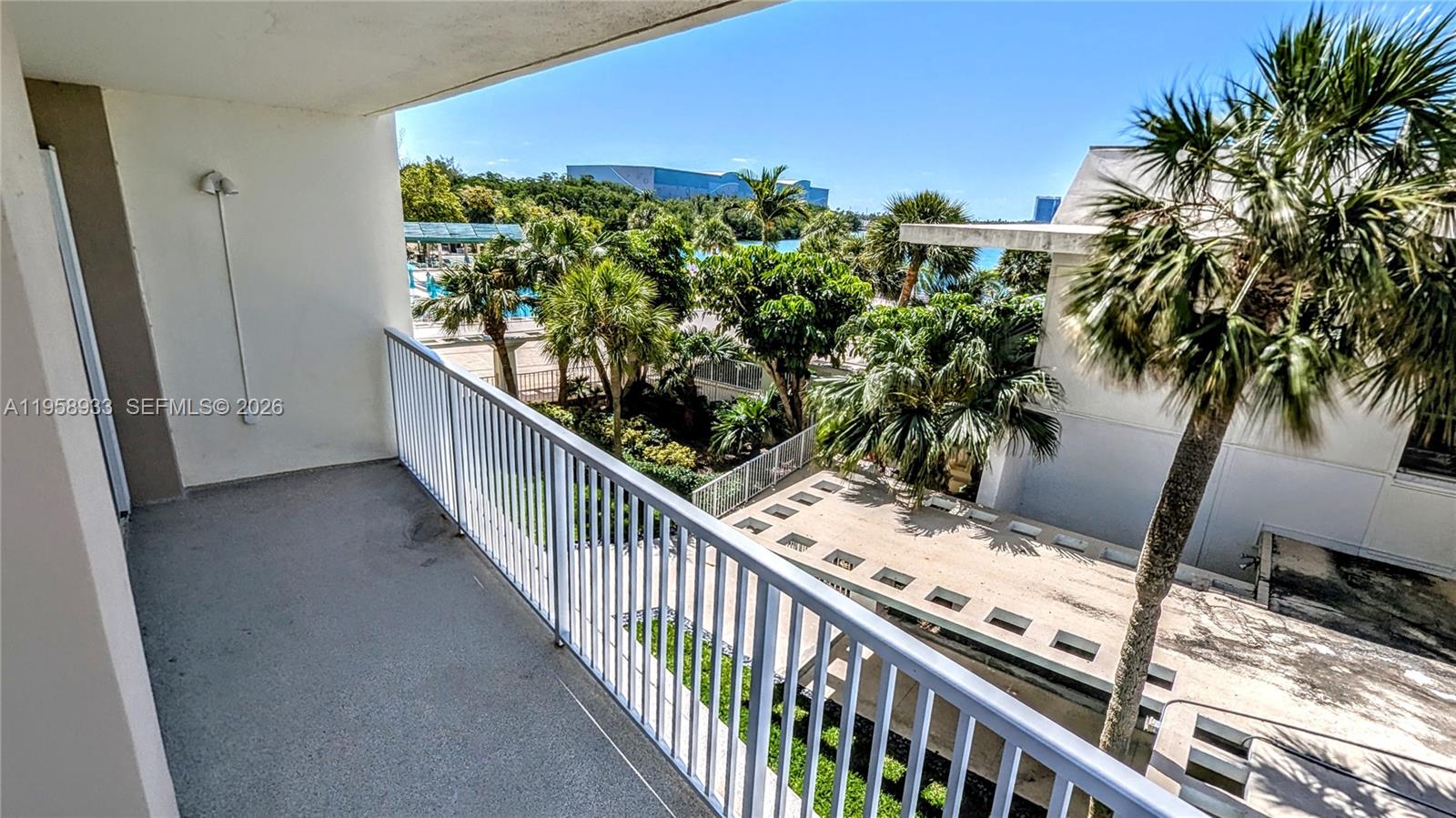 ARLEN HOUSE CONDO - Residential