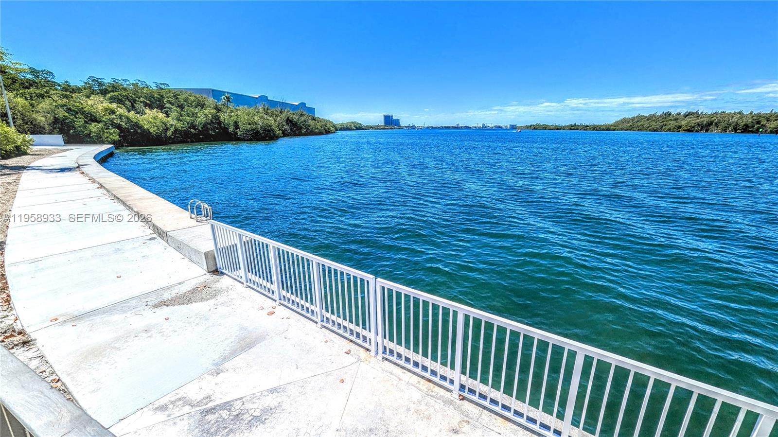 ARLEN HOUSE CONDO - Residential