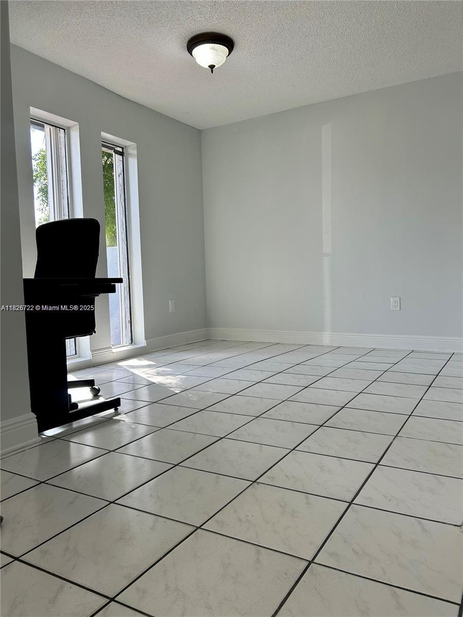 LAKES OF ACADIA UNIT 3 TH - Residential Lease