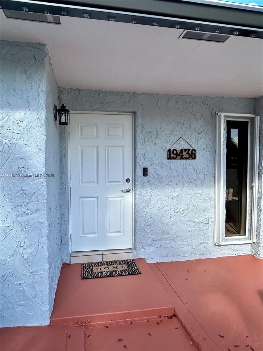 LAKES OF ACADIA UNIT 3 TH - Residential Lease