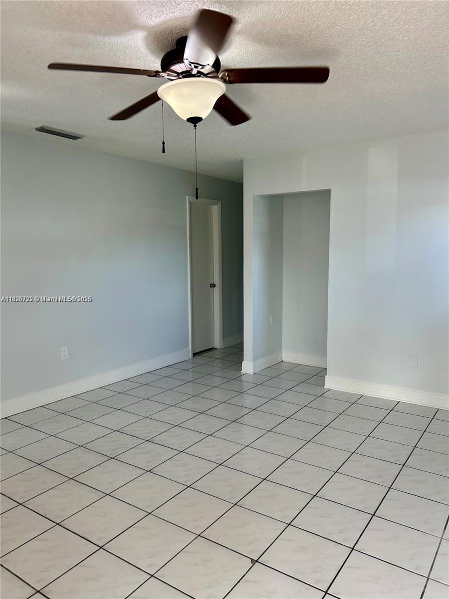 LAKES OF ACADIA UNIT 3 TH - Residential Lease