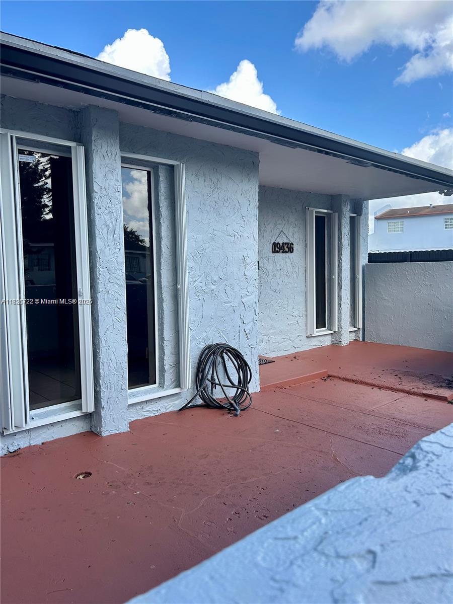 LAKES OF ACADIA UNIT 3 TH - Residential Lease