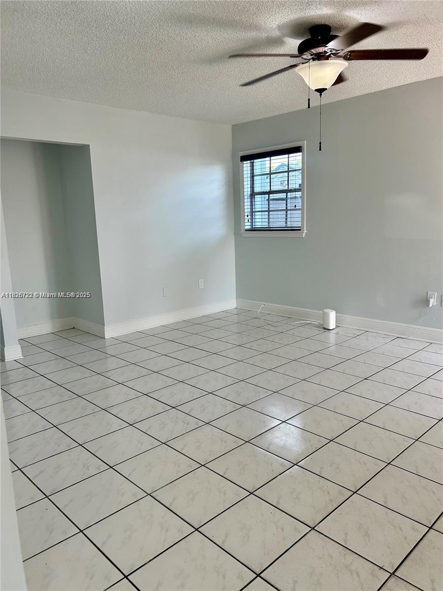 LAKES OF ACADIA UNIT 3 TH - Residential Lease