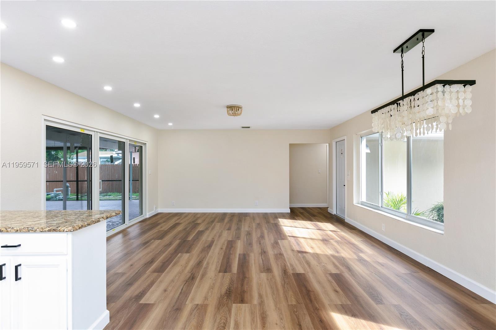 HOLLYWOOD HOMESITES HIGH - Residential