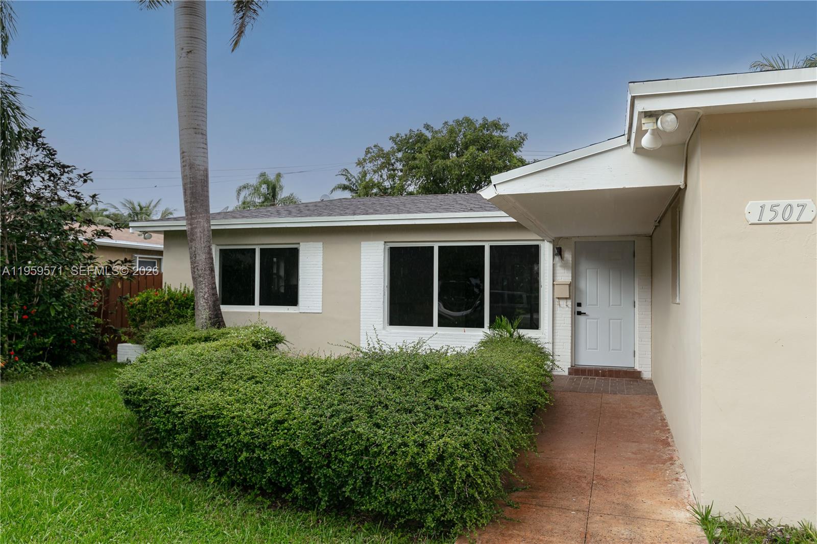 HOLLYWOOD HOMESITES HIGH - Residential