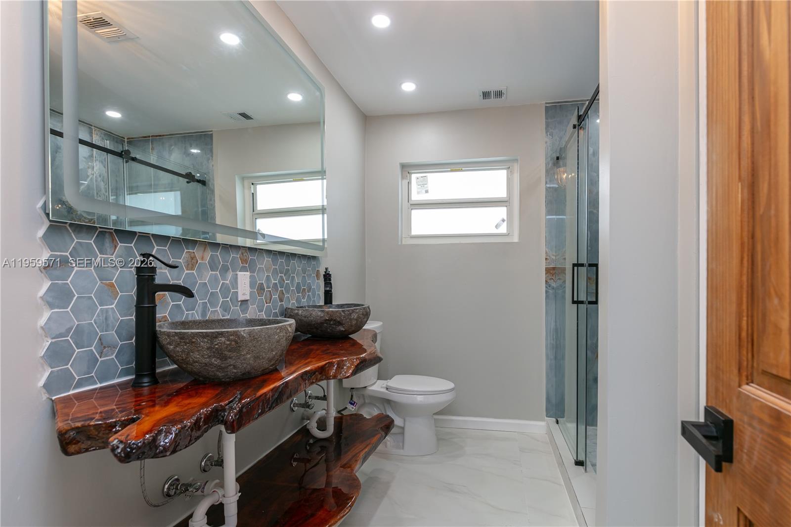 HOLLYWOOD HOMESITES HIGH - Residential