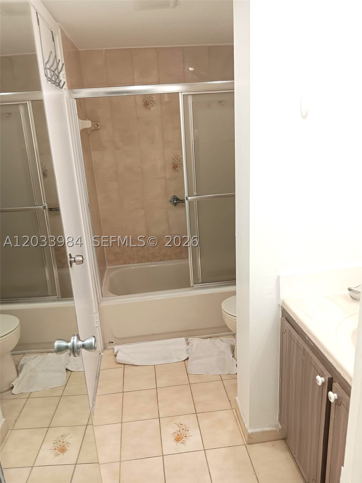 EDEN ISLES CONDO PART 1 - Residential Lease