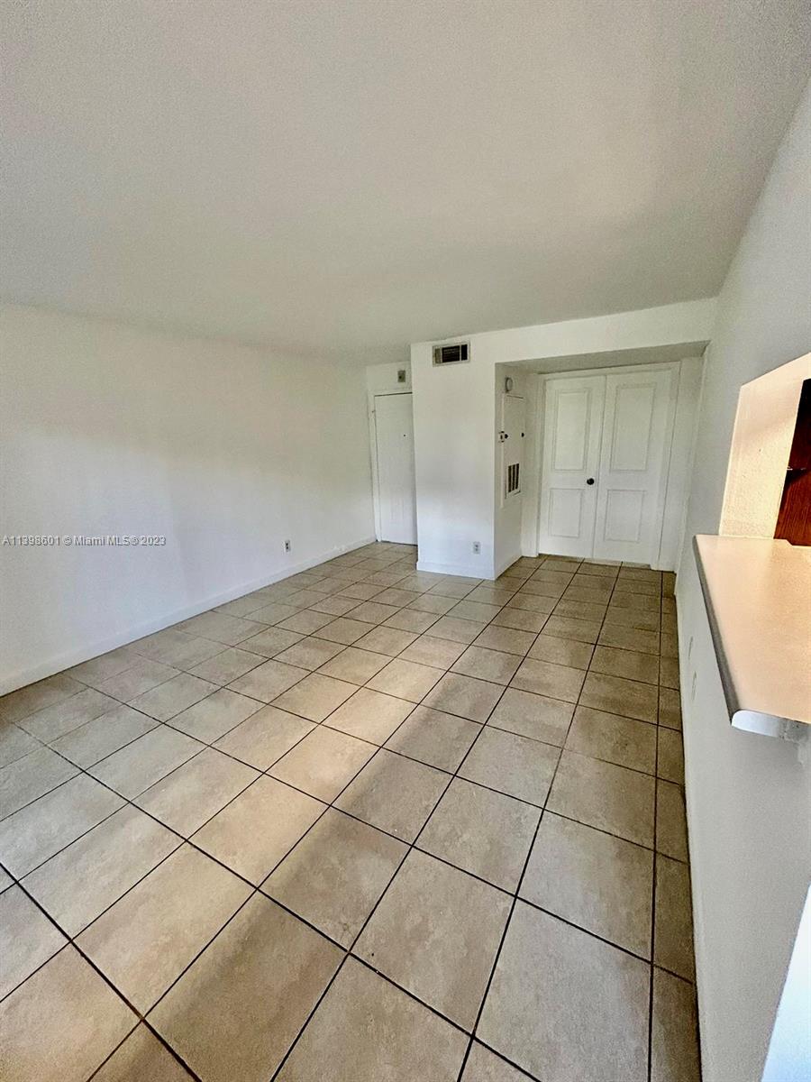 PRESERVE AT AVERY LAKES - Residential Lease
