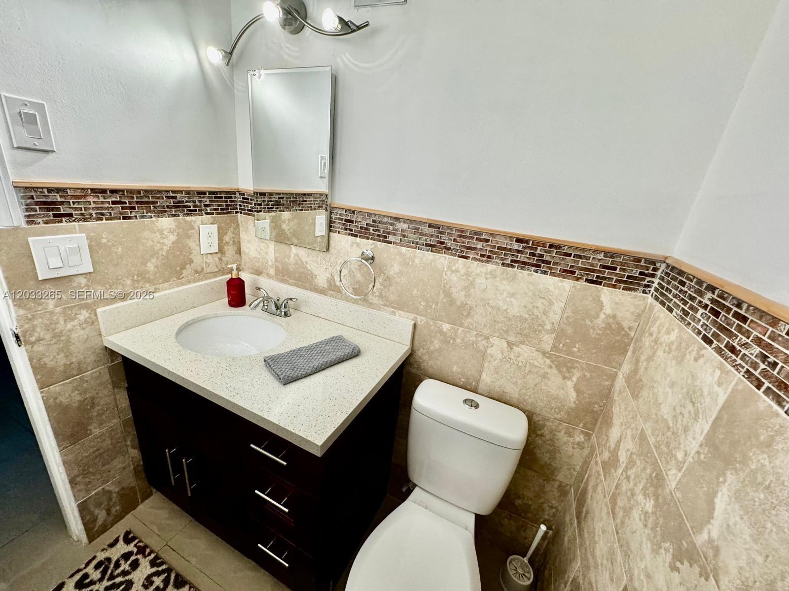 BEVERLY HILLS CONDO NUMBE - Residential